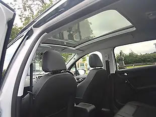 Used 2018 Peugeot 2008 GT Line White - Interior and Exterior details 19