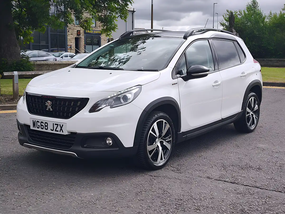 Used 2018 Peugeot 2008 GT Line White - Interior and Exterior details 3