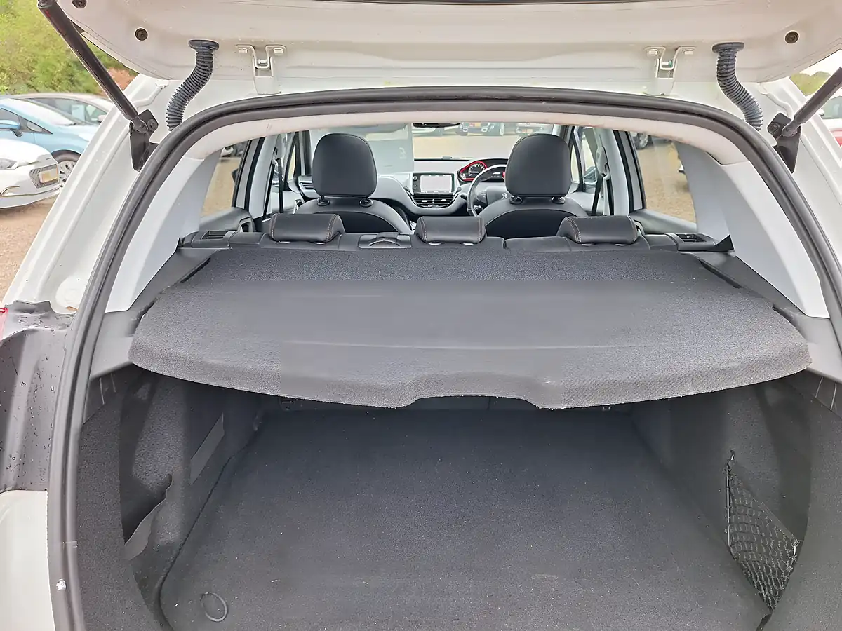Used 2018 Peugeot 2008 GT Line White - Interior and Exterior details 11