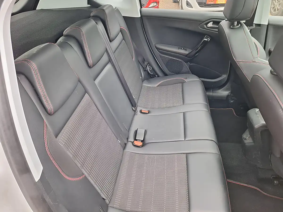 Used 2018 Peugeot 2008 GT Line White - Interior and Exterior details 12