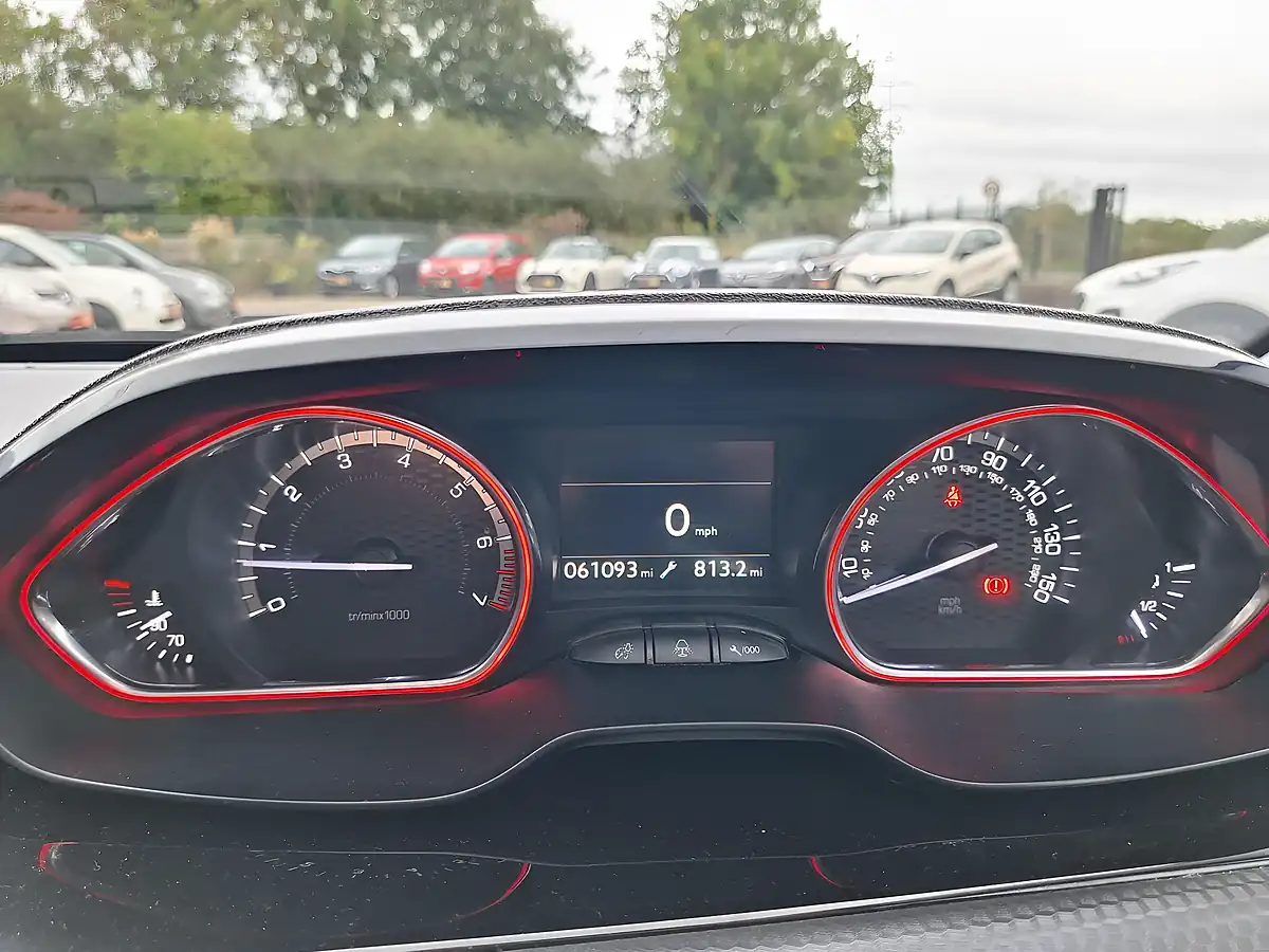 Used 2018 Peugeot 2008 GT Line White - Interior and Exterior details 16