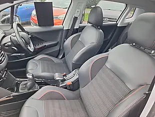 Used 2018 Peugeot 2008 GT Line White - Interior and Exterior details 7
