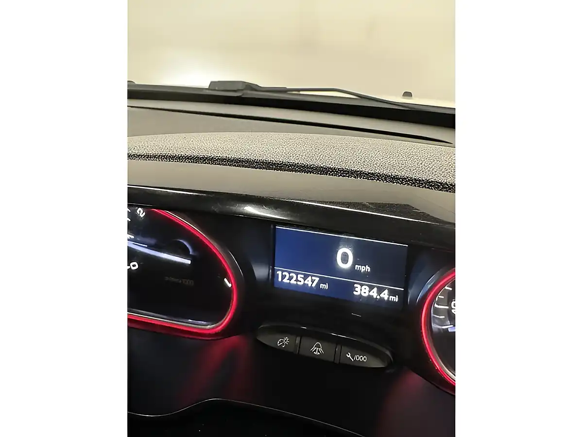 Used 2018 Peugeot 2008 GT Line White - Interior and Exterior details 16