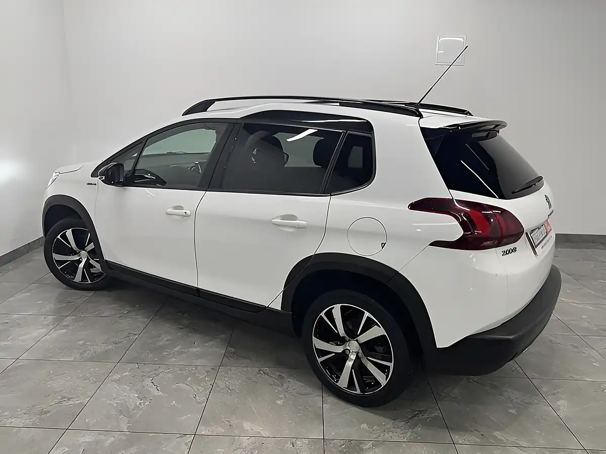Used 2018 Peugeot 2008 GT Line White - Interior and Exterior details 6