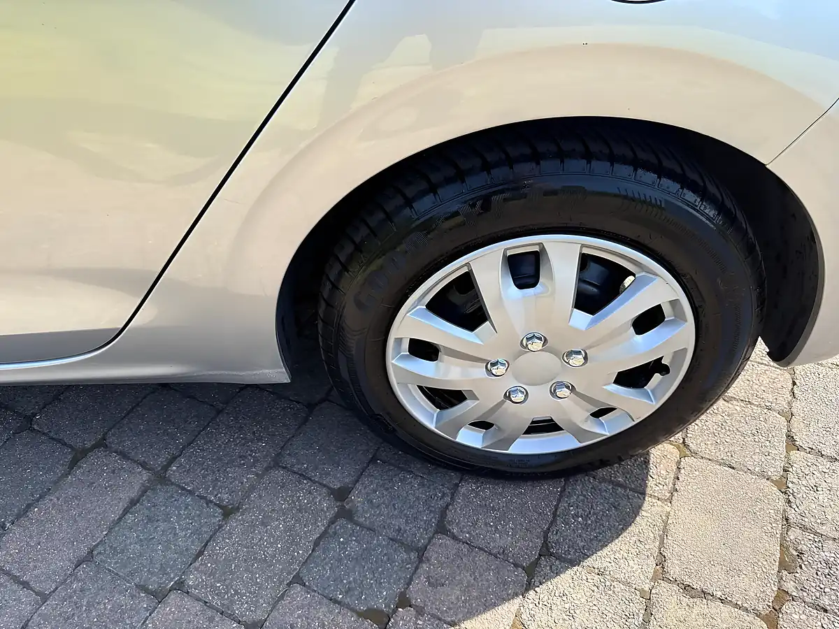 Used 2018 Peugeot 208 Access Silver - Interior and Exterior details 12