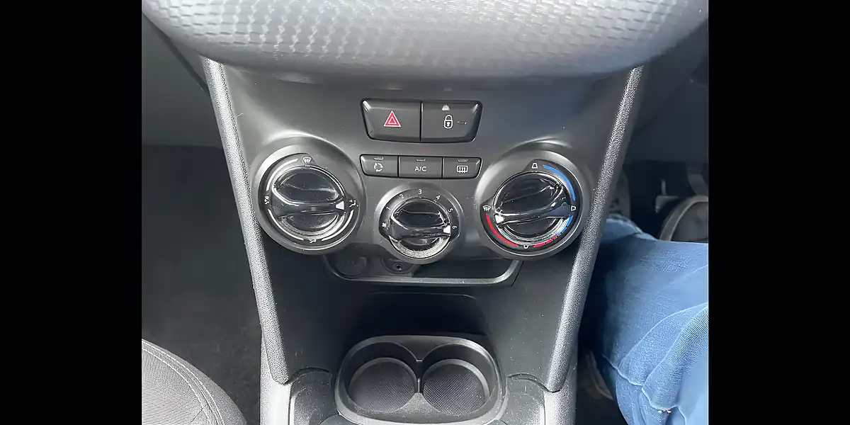 Used 2018 Peugeot 208 Active Black - Interior and Exterior details 17