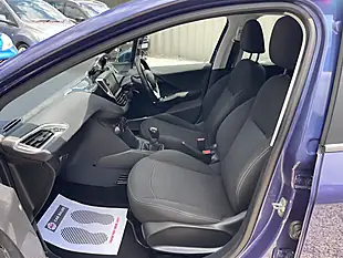 Used 2018 Peugeot 208 Active Blue - Interior and Exterior details 17