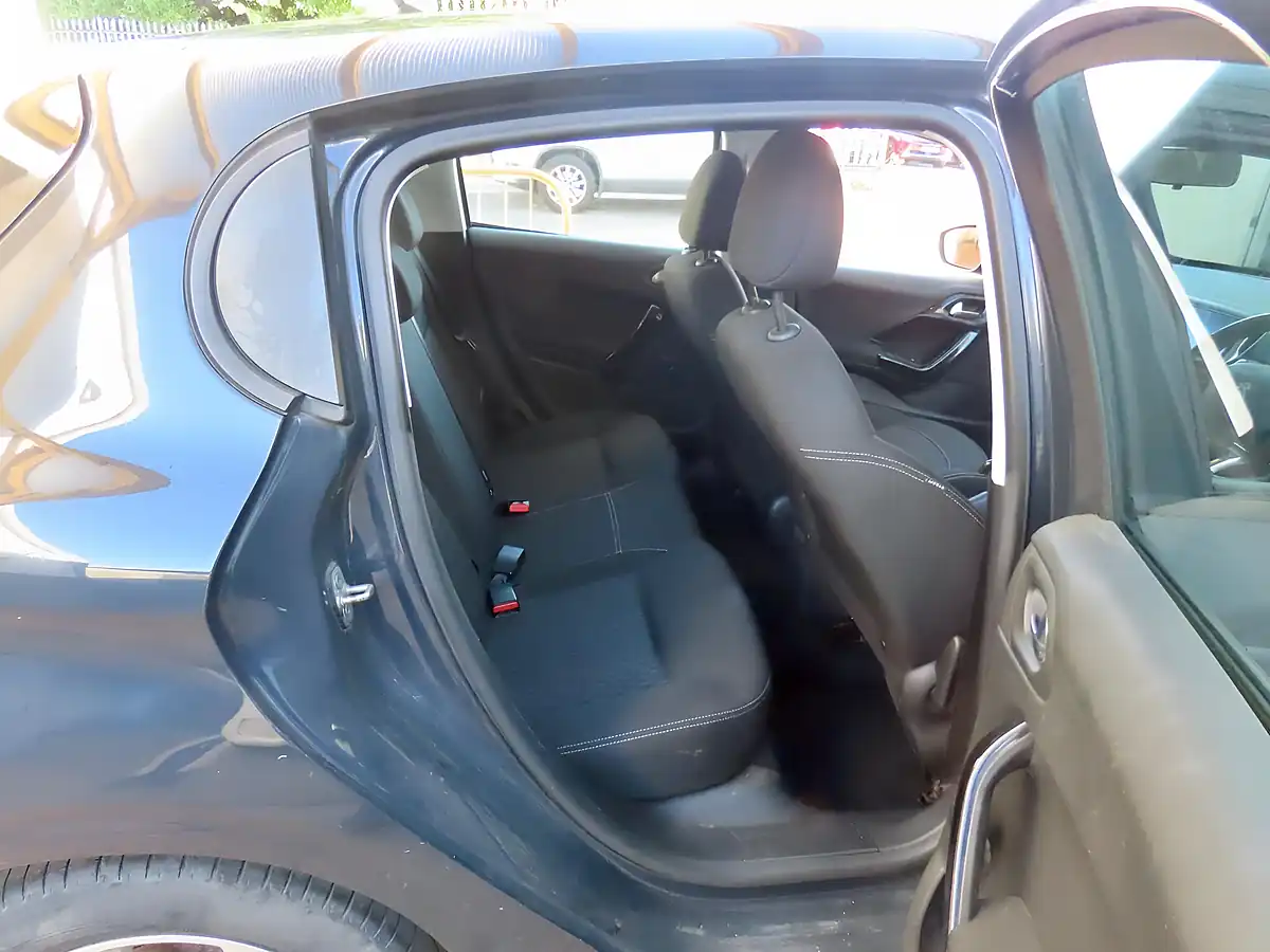 Used 2018 Peugeot 208 Active Grey - Interior and Exterior details 9