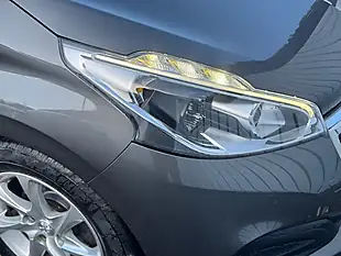 Used 2018 Peugeot 208 Active Grey - Interior and Exterior details 11