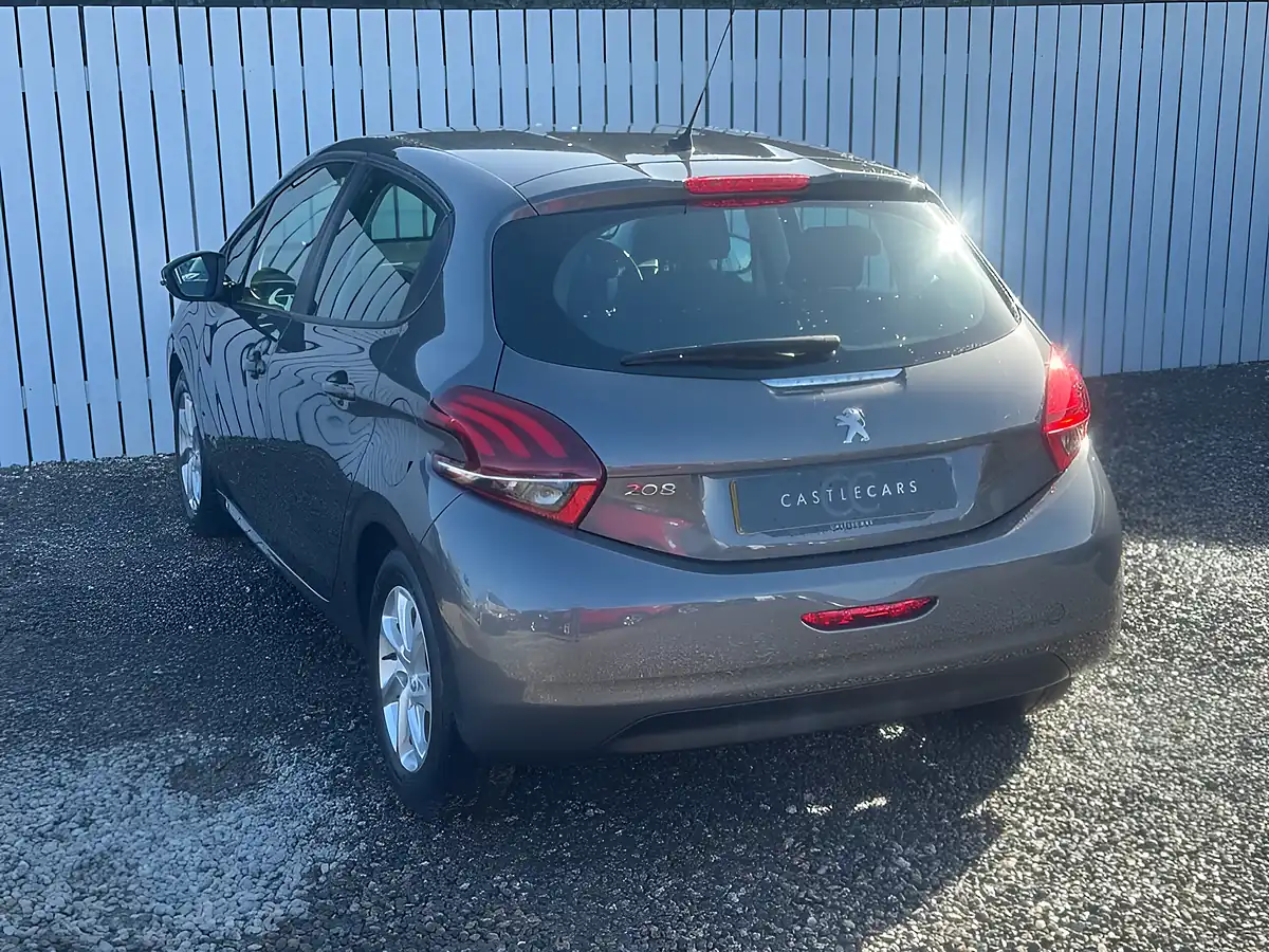 Used 2018 Peugeot 208 Active Grey - Interior and Exterior details 4