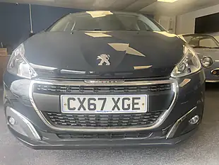 Used 2018 Peugeot 208 Allure Grey - Interior and Exterior details 10