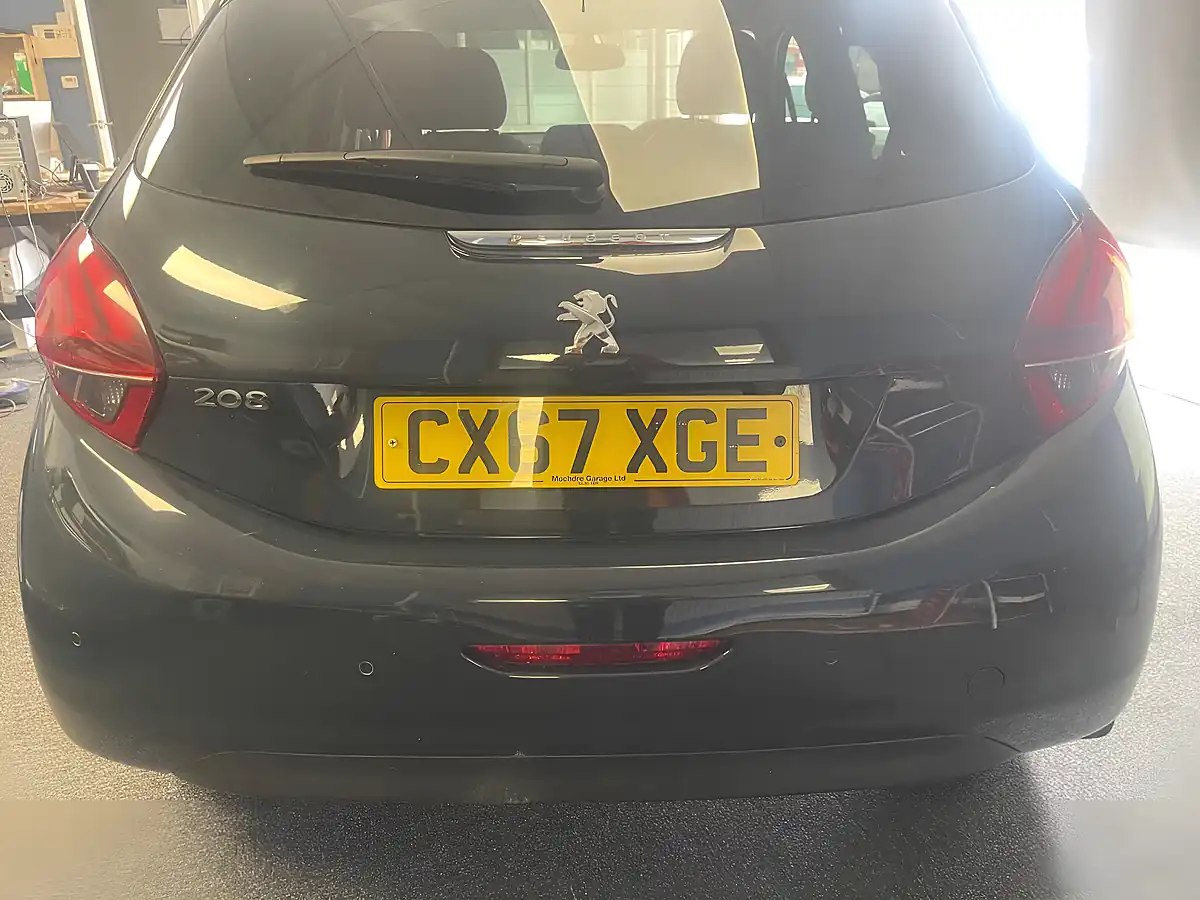 Used 2018 Peugeot 208 Allure Grey - Interior and Exterior details 12