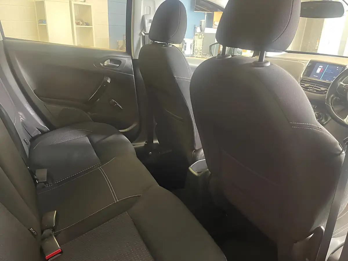 Used 2018 Peugeot 208 Allure Grey - Interior and Exterior details 17
