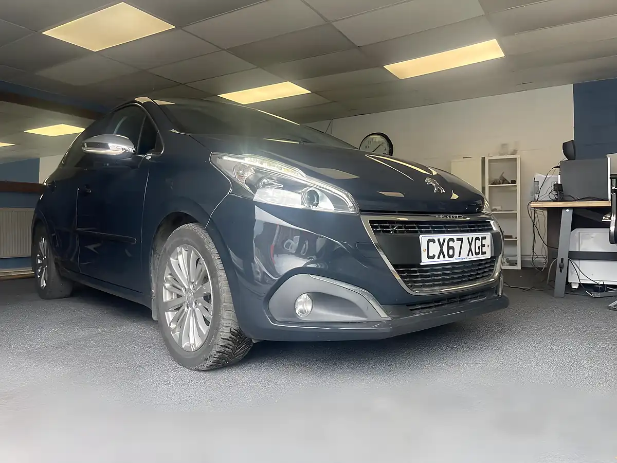 Used 2018 Peugeot 208 Allure Grey - Interior and Exterior details 9