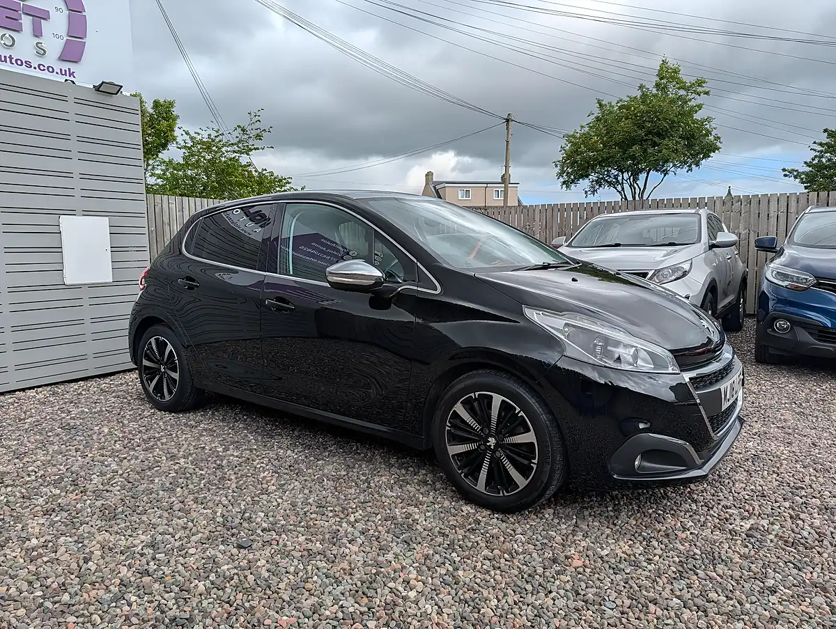 Used 2018 Peugeot 208 Allure Premium Black - Interior and Exterior details 11