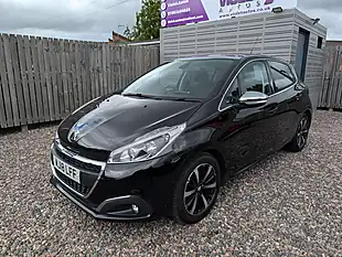Used 2018 Peugeot 208 Allure Premium Black - Interior and Exterior details 3