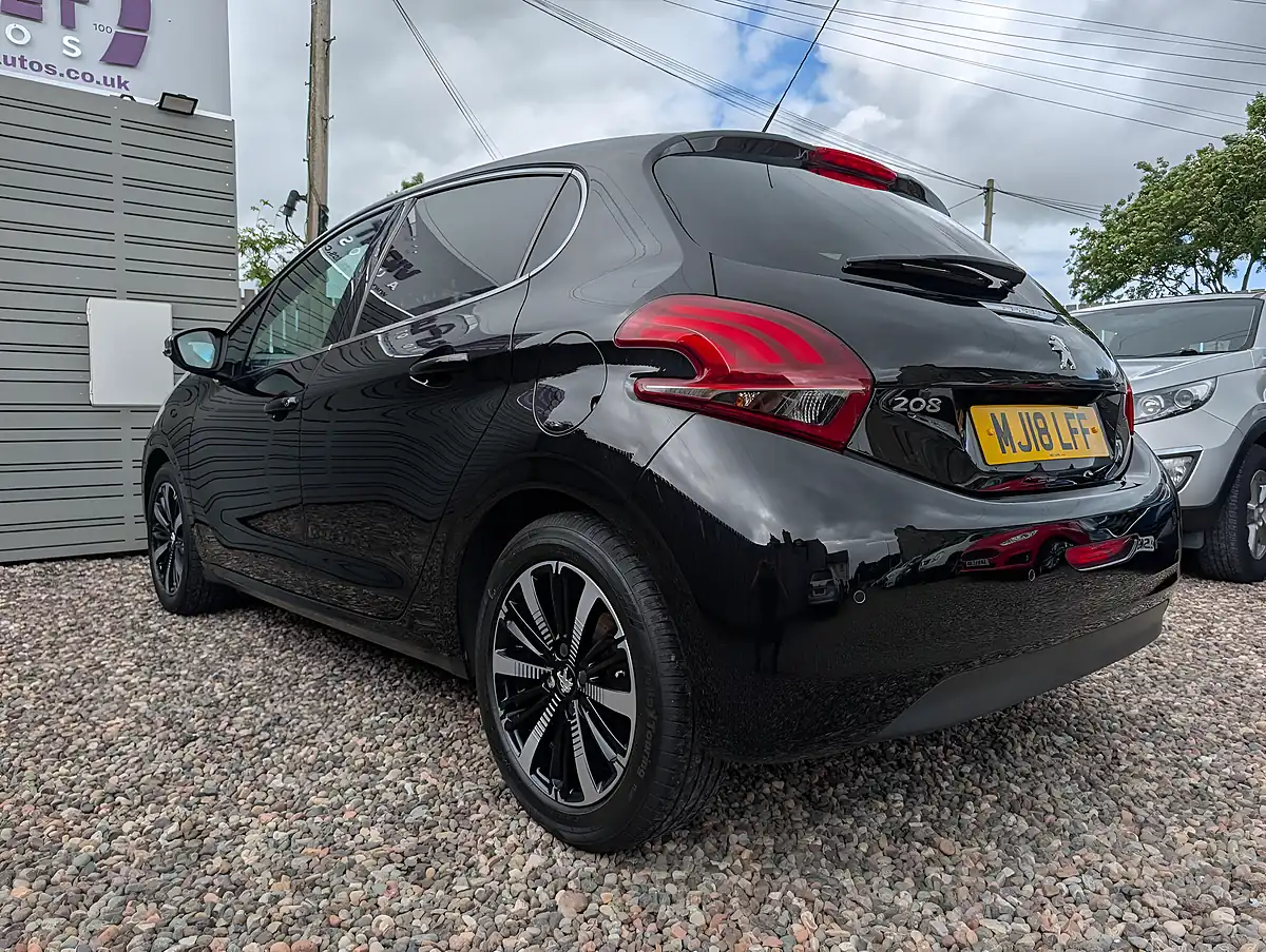 Used 2018 Peugeot 208 Allure Premium Black - Interior and Exterior details 4