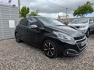 Used 2018 Peugeot 208 Allure Premium Black - Interior and Exterior details 5
