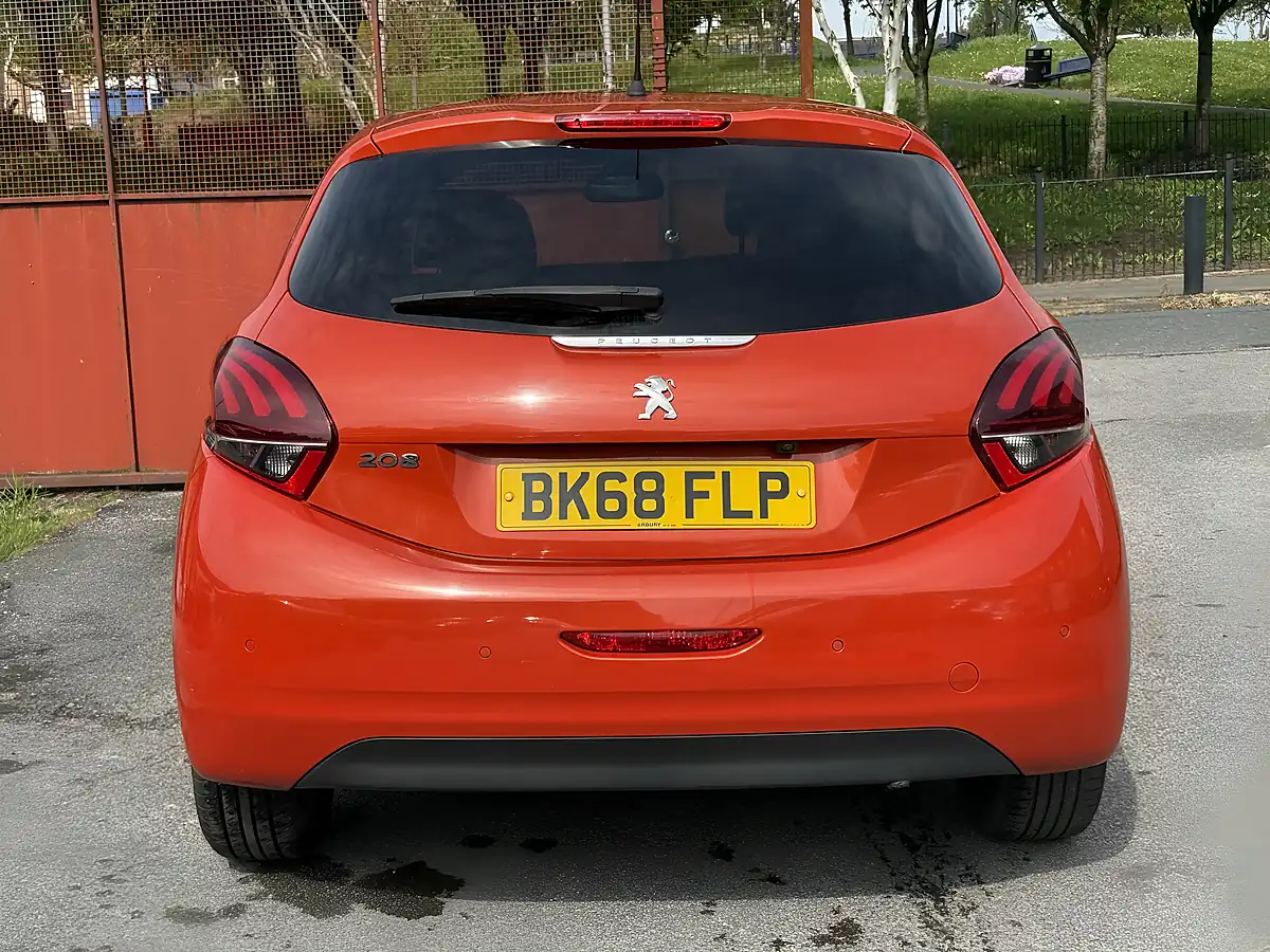 Used 2018 Peugeot 208 Allure Premium Orange - Interior and Exterior details 11