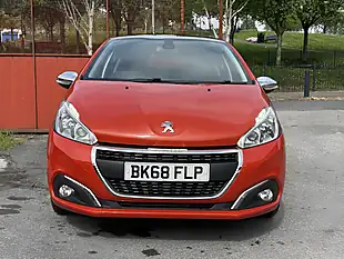 Used 2018 Peugeot 208 Allure Premium Orange - Interior and Exterior details 7