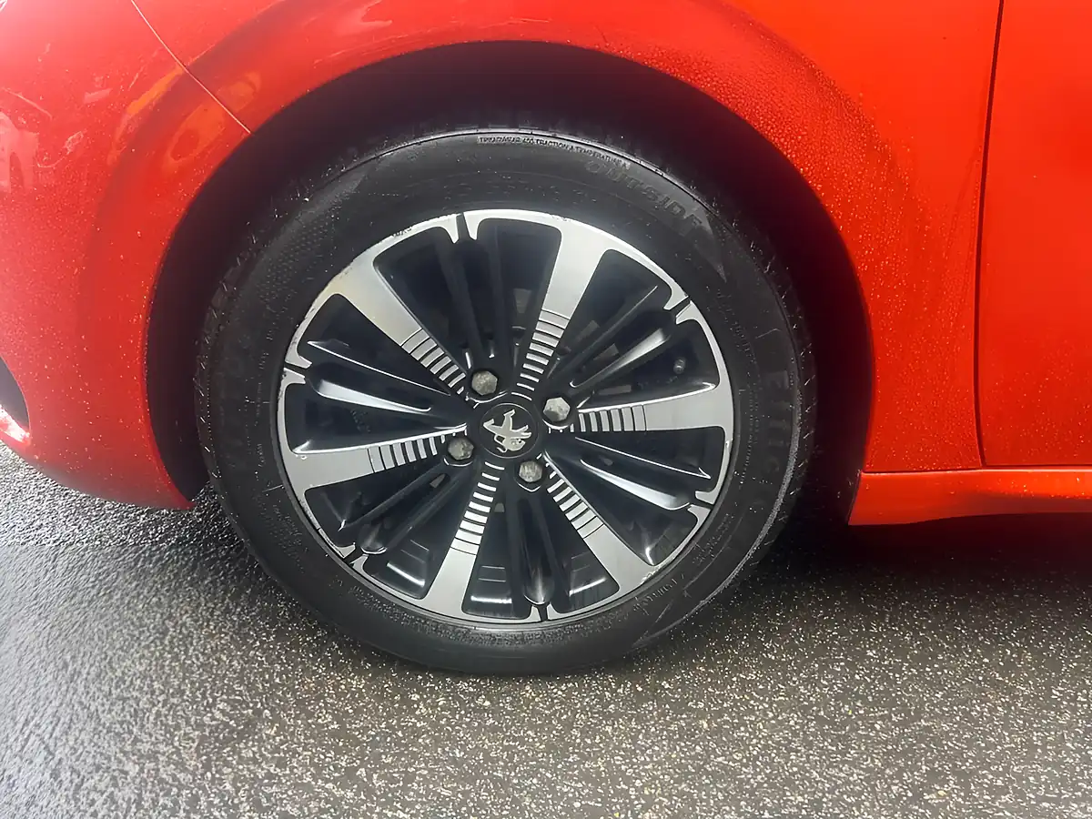 Used 2018 Peugeot 208 Allure Premium Orange - Interior and Exterior details 11