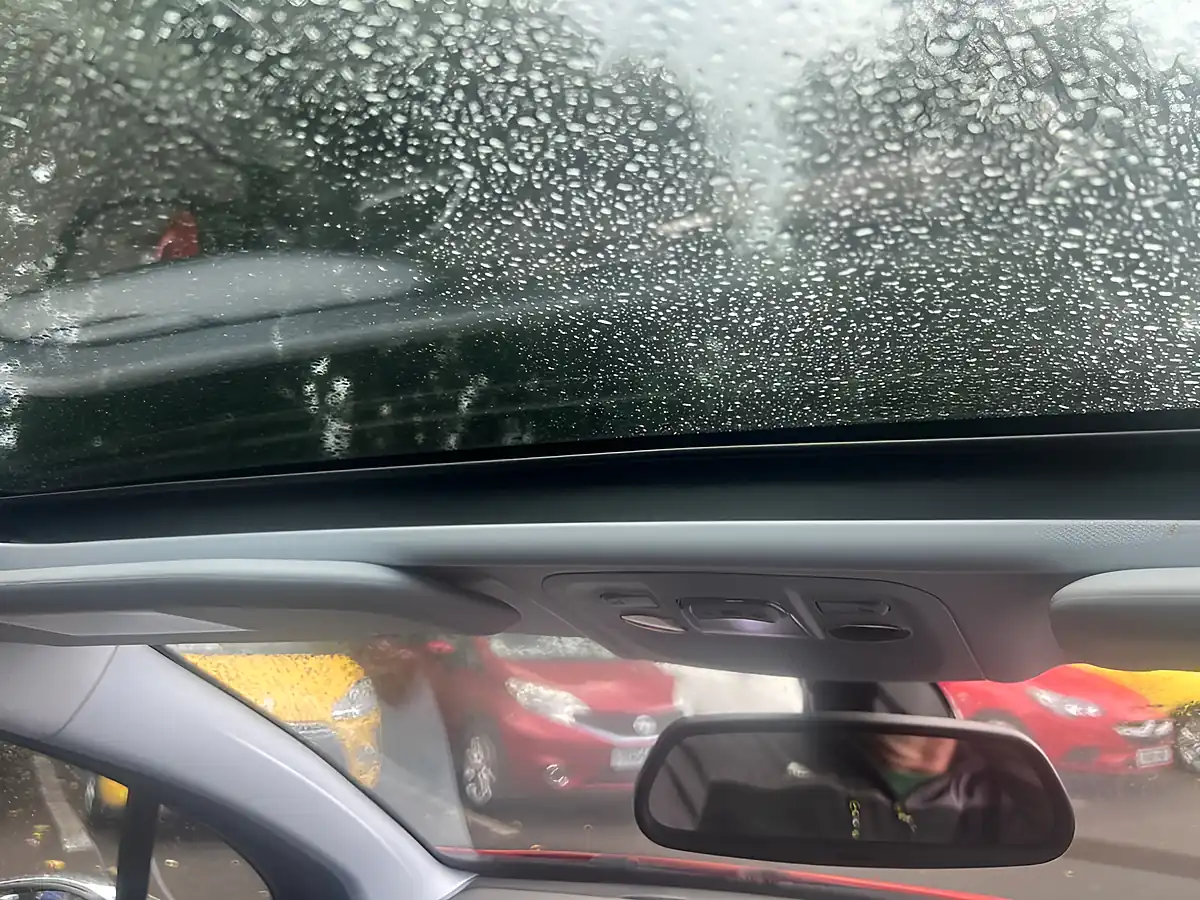 Used 2018 Peugeot 208 Allure Premium Orange - Interior and Exterior details 18