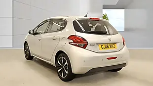 Used 2018 Peugeot 208 Allure Premium Silver - Interior and Exterior details 5