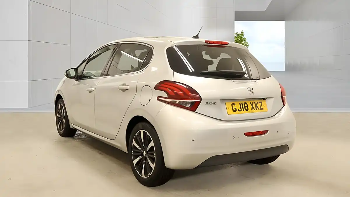 Used 2018 Peugeot 208 Allure Premium Silver - Interior and Exterior details 5