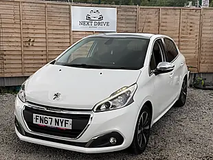 Used 2018 Peugeot 208 Allure Premium White - Interior and Exterior details 7
