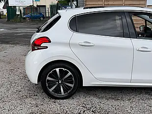 Used 2018 Peugeot 208 Allure Premium White - Interior and Exterior details 9