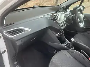 Used 2018 Peugeot 208 Allure White - Interior and Exterior details 17