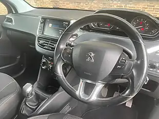 Used 2018 Peugeot 208 Allure White - Interior and Exterior details 8