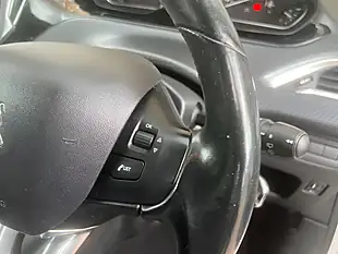 Used 2018 Peugeot 208 Allure White - Interior and Exterior details 9