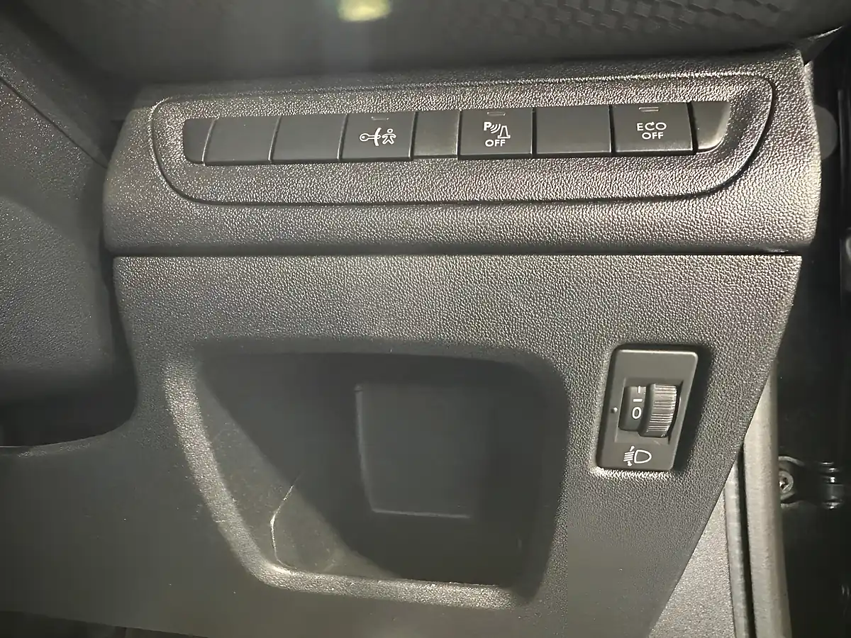 Used 2018 Peugeot 208 GT Line Black - Interior and Exterior details 13