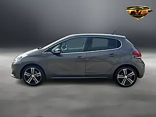 Used 2018 Peugeot 208 GT Line Blue Nimbus Grey - Interior and Exterior details 16