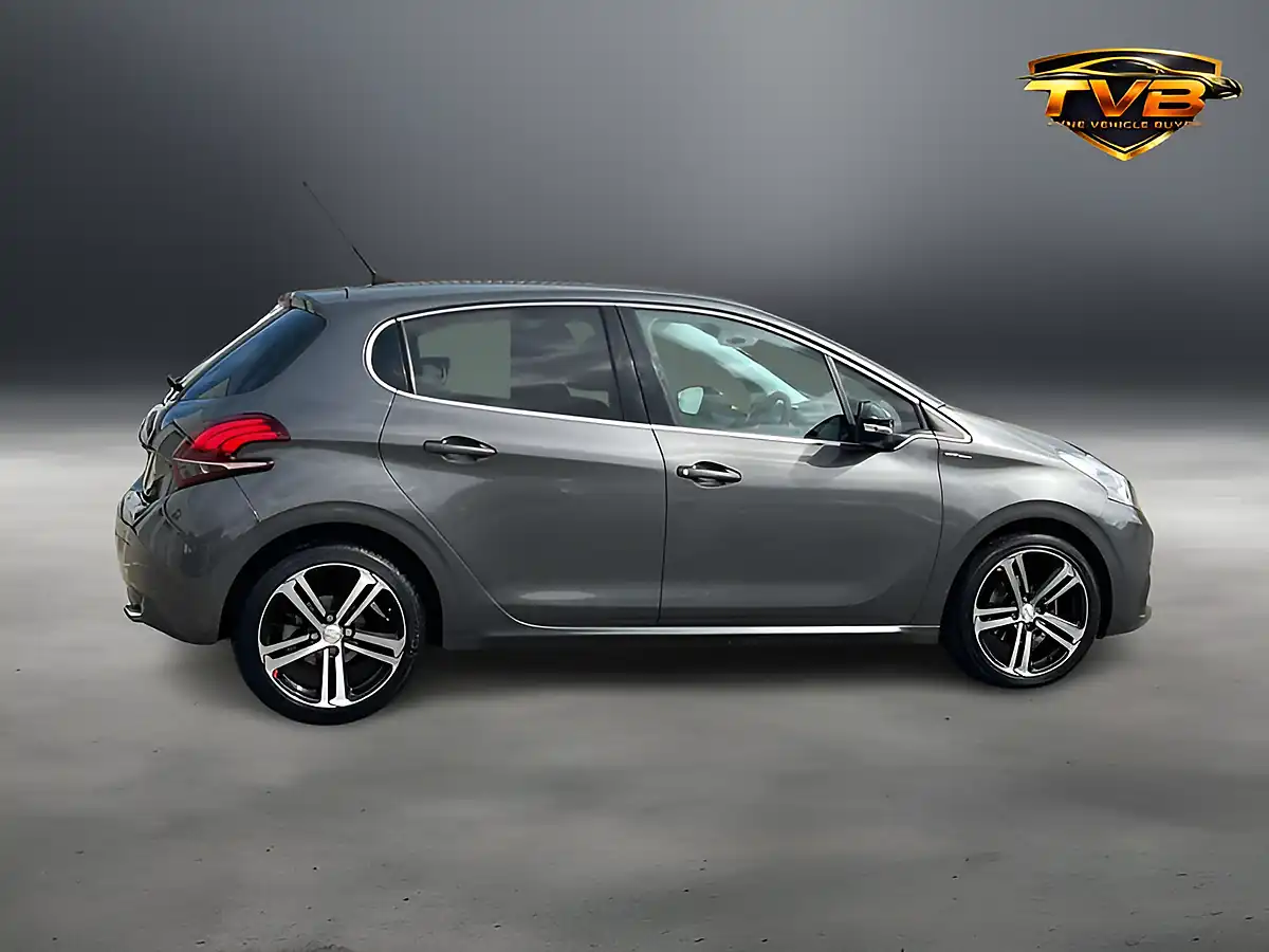 Used 2018 Peugeot 208 GT Line Blue Nimbus Grey - Interior and Exterior details 6