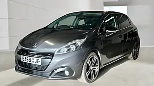 Used 2018 Peugeot 208 GT Line Grey - Interior and Exterior details 2