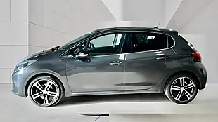 Used 2018 Peugeot 208 GT Line Grey - Interior and Exterior details 3