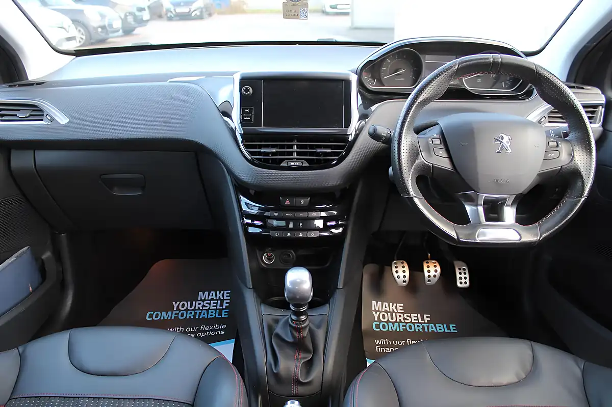 Used 2018 Peugeot 208 GT Line Grey - Interior and Exterior details 19