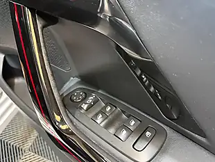 Used 2018 Peugeot 208 GT Line Silver - Interior and Exterior details 13