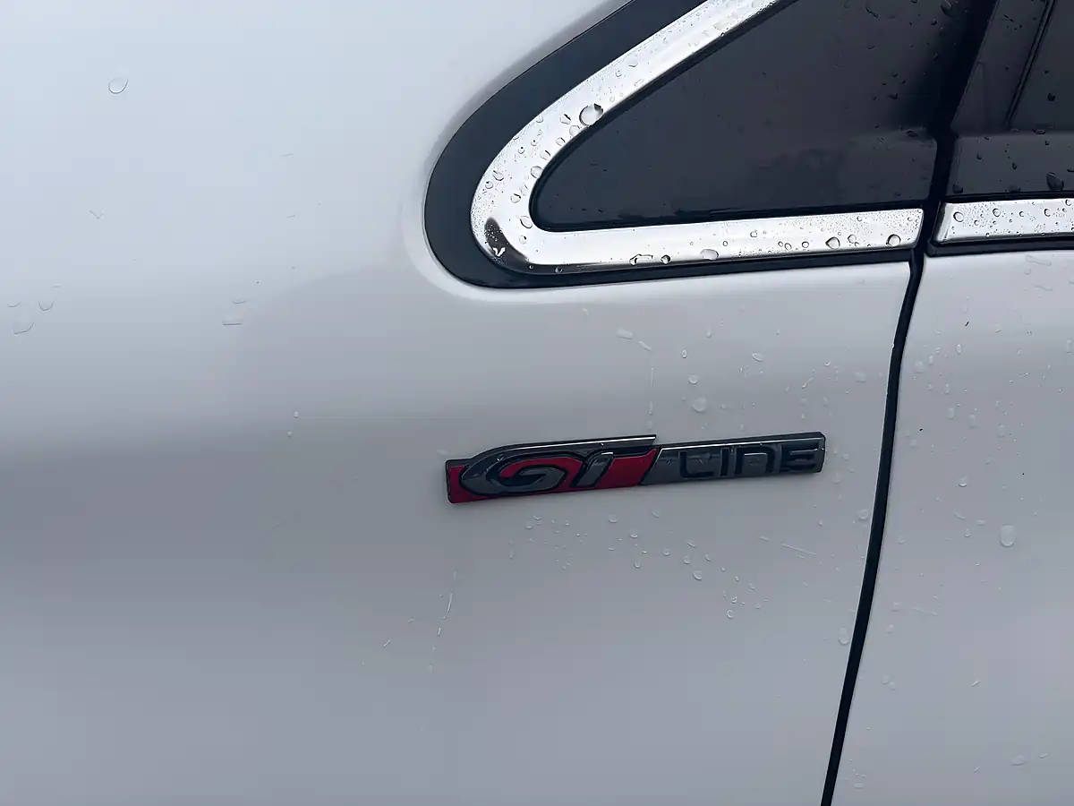 Used 2018 Peugeot 208 GT Line White - Interior and Exterior details 12
