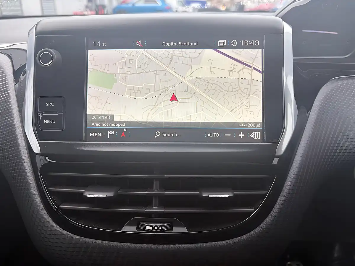 Used 2018 Peugeot 208 GT Line White - Interior and Exterior details 18
