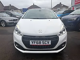 Used 2018 Peugeot 208 GT Line White - Interior and Exterior details 6