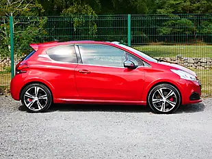 Used 2018 Peugeot 208 GTI Prestige Rioja Red - Interior and Exterior details 5