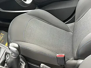 Used 2018 Peugeot 208 Signature Blue - Interior and Exterior details 15