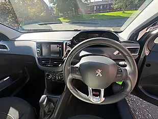 Used 2018 Peugeot 208 Signature Grey - Interior and Exterior details 18