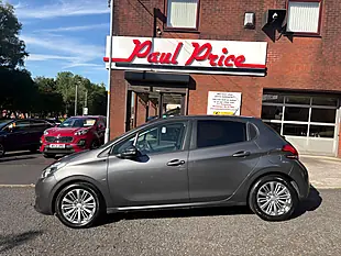 Used 2018 Peugeot 208 Signature Grey - Interior and Exterior details 6
