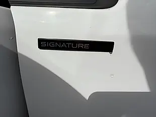 Used 2018 Peugeot 208 Signature White - Interior and Exterior details 18