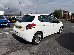 Used 2018 Peugeot 208 Signature White - Interior and Exterior details 2