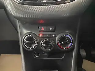 Used 2018 Peugeot 208 Signature White - Interior and Exterior details 15